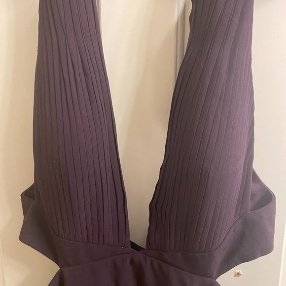 Social Graces Women's Sleeveless Plunging V-Neck Gown Size 10 - Picture 4 of 7